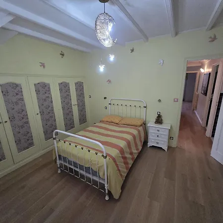 Ferienhaus La Maison Bleue Avec Grande Piscine Chauffee Bozouls