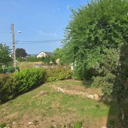 La Maison Bleue Avec Grande Piscine Chauffee Ferienhaus Bozouls