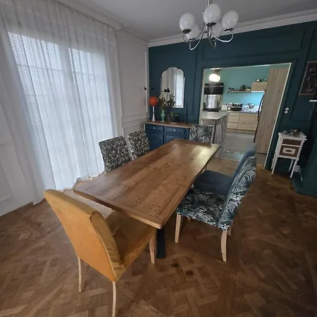 La Maison Bleue Avec Grande Piscine Chauffee * Bozouls