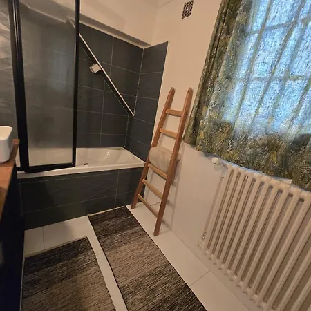 La Maison Bleue Avec Grande Piscine Chauffee